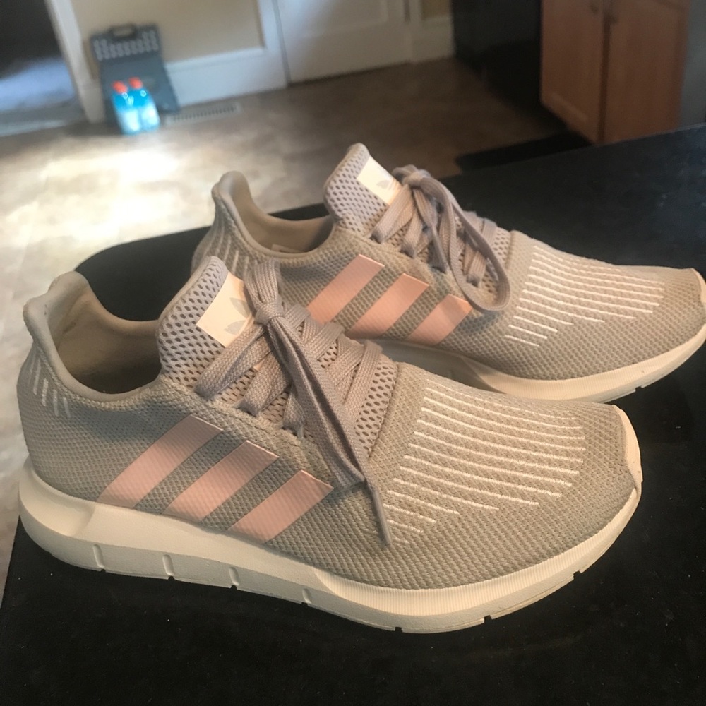 Brand new adidas swift run sneakers